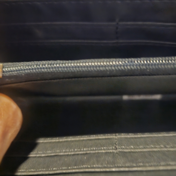 Embossed black wallet by Badgley Mischka. NWT RETAILS 59. - Picture 3 of 6